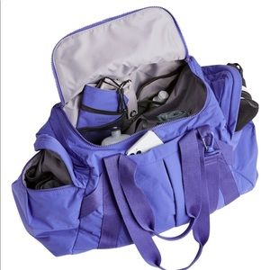 COPY - ATHLETA Kinetic Gym Duffle